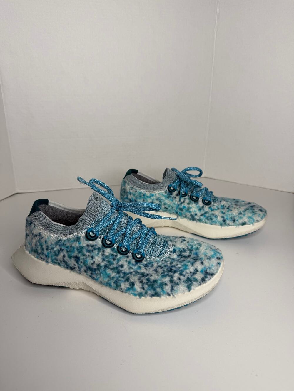 Allbirds Women's Wool Dasher Fluffs running sneakers 8.5